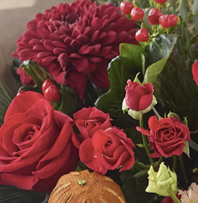 Classic Christmas Gift Box - Image 3