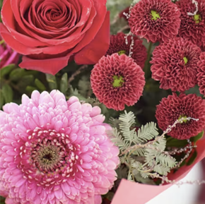 Valentines Classic Gift Box - Image 5