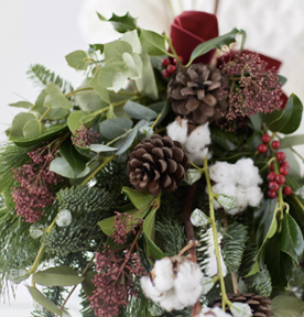 Classic Christmas Door Decoration - Image 2