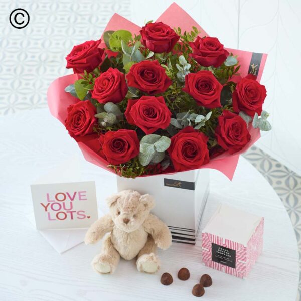 Valentines Classic 12 Red Rose Gift Set