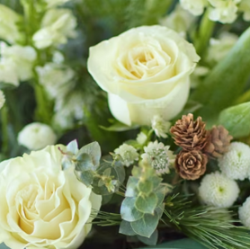 The Moonlit Snow - White and Ivory Gift Box - Image 5